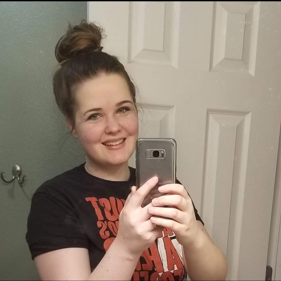 Meet your Posher, Rebekah - Picture 3 of 5